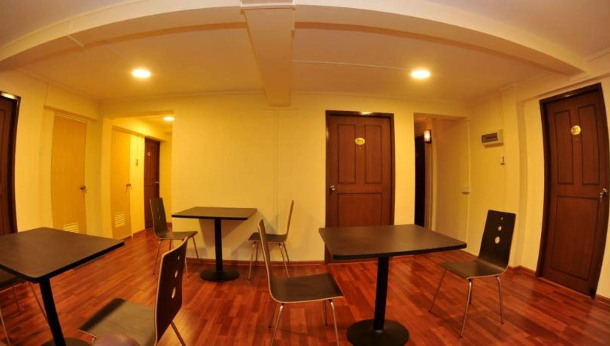 York Residence Rangun Kültér fotó